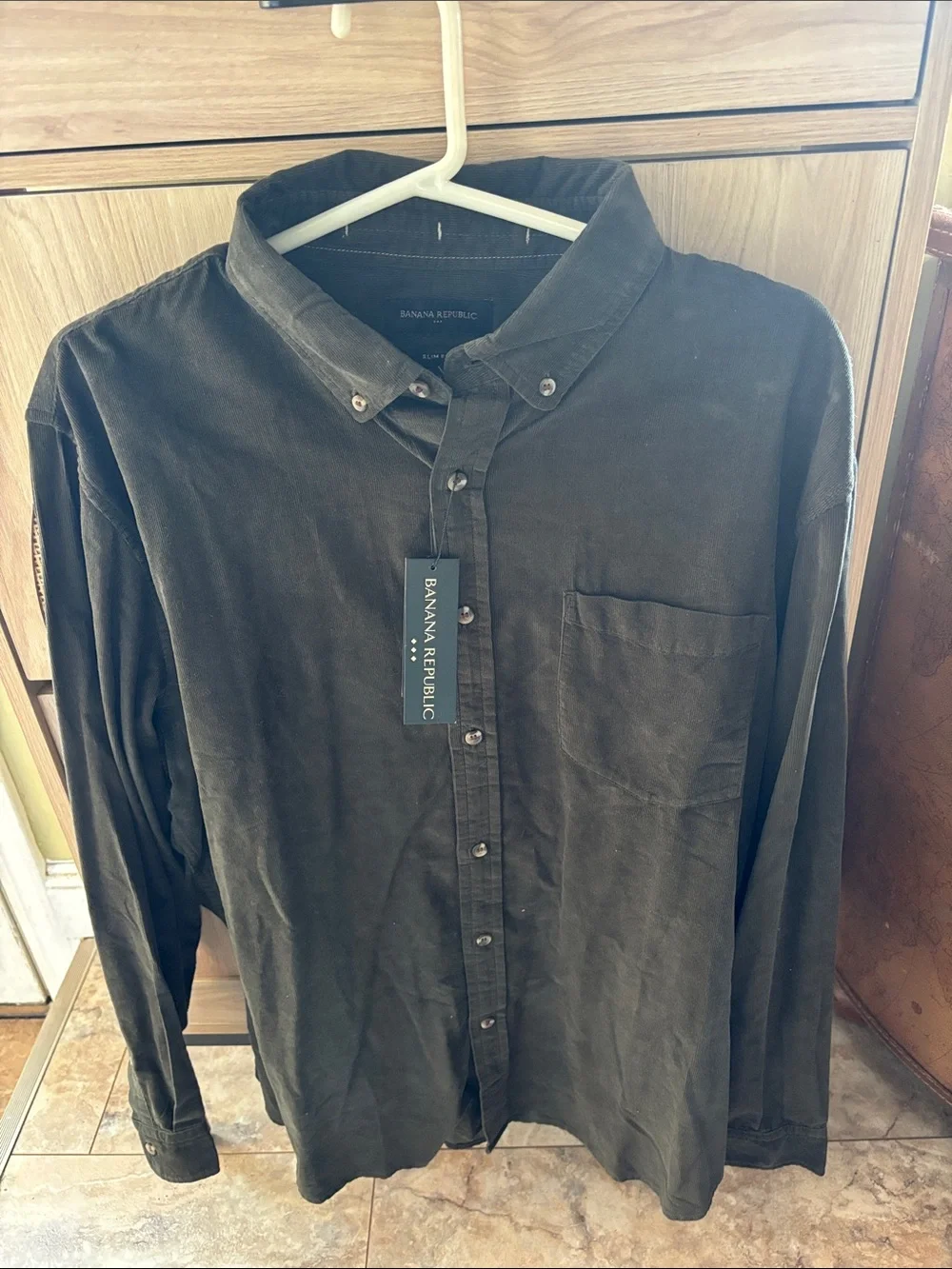 Banana Republic Men's Dark Olive Button-Down Shirt